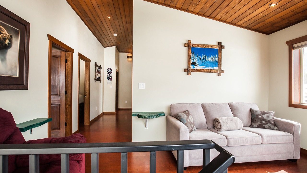 Photo of Livingroom in Revelstoke