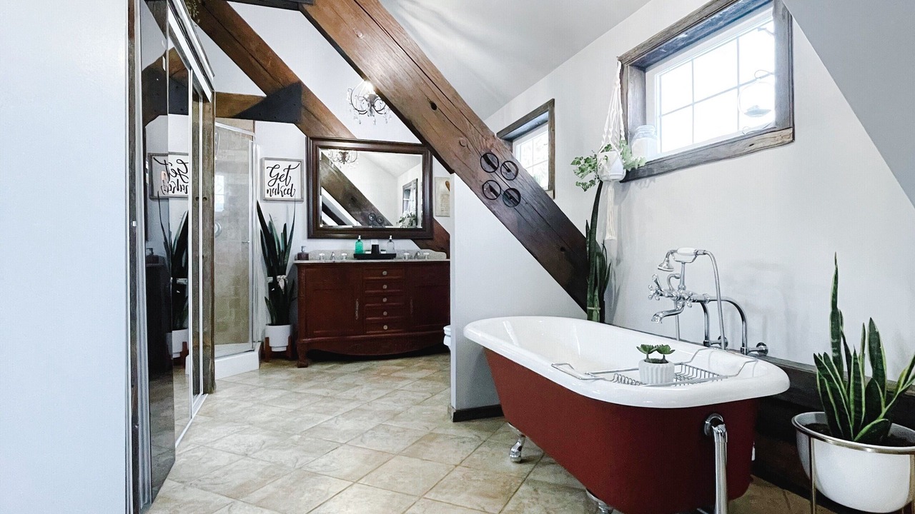 Photo of Bathroom in Melville Beach