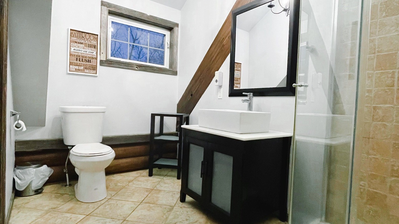 Photo of Bathroom in Melville Beach