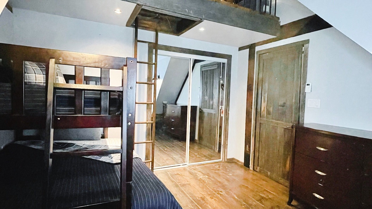 Photo of Bedroom in Melville Beach