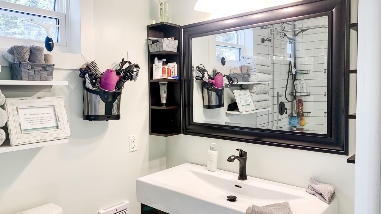 Photo of Bathroom in Goobies