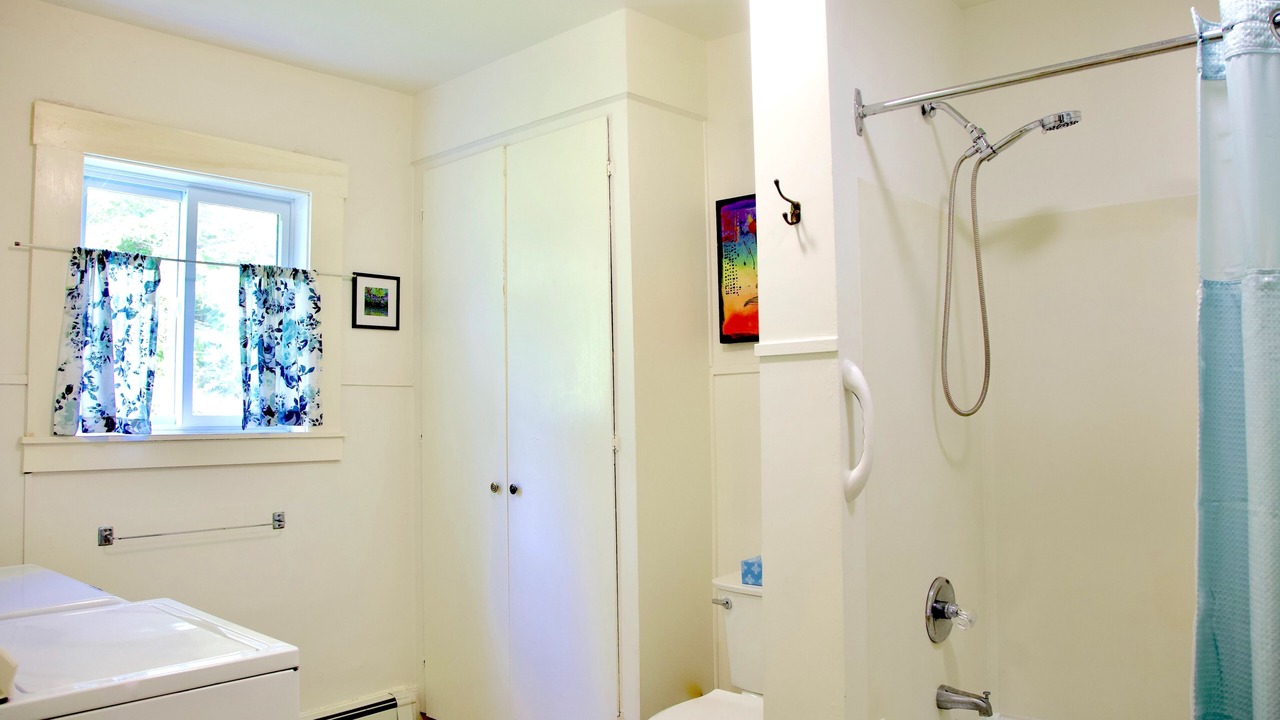 Photo of Bathroom in Granville Ferry