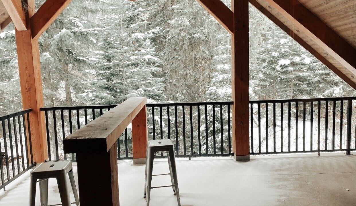 Photo of Outdoor in Golden