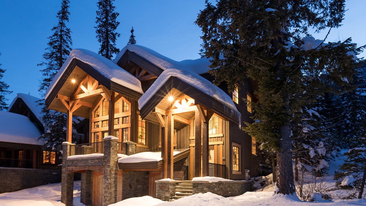 Photo of Outdoor in Golden