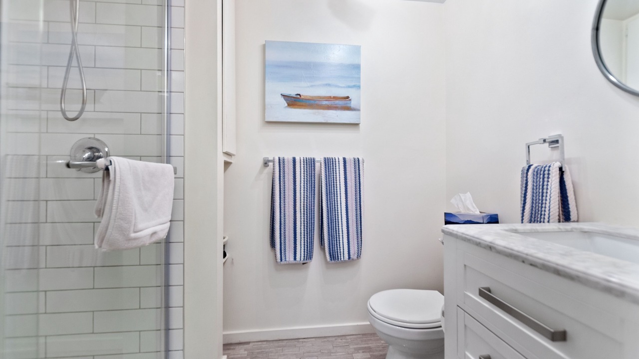 Photo of Bathroom in Okanagan-Similkameen
