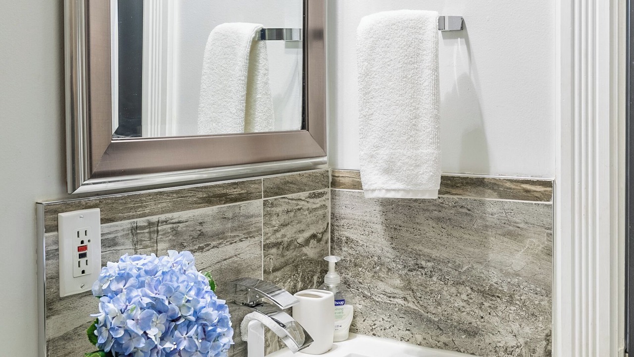 Photo of Bathroom in Parkdale