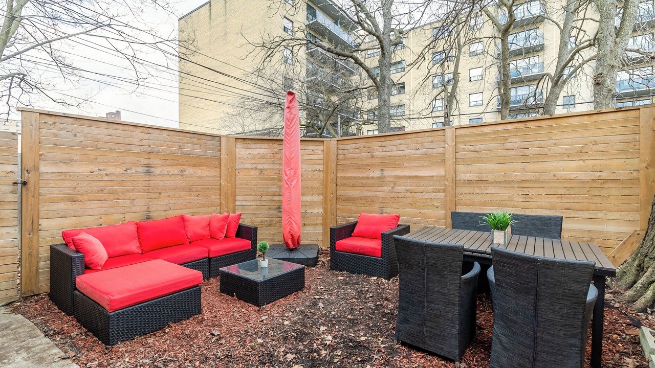 Photo of Outdoor in Parkdale