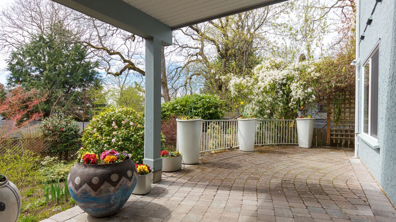 Photo of Outdoor in Saanich East