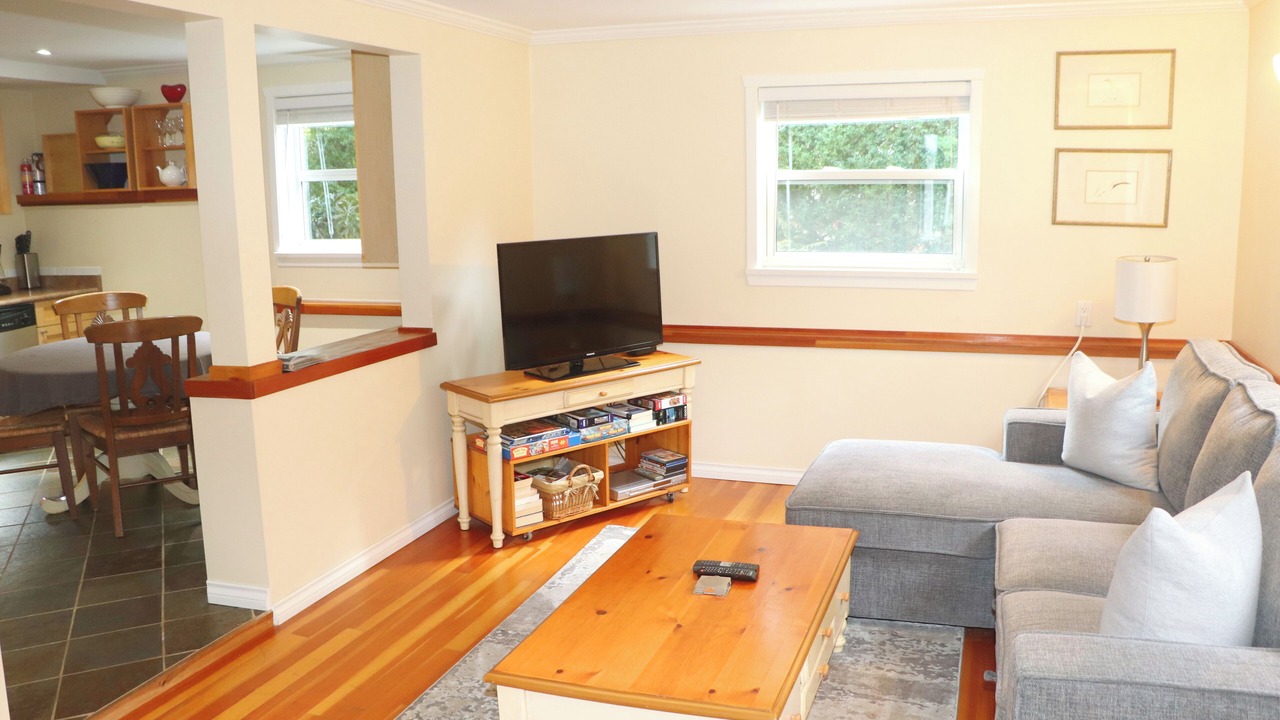 Photo of Bedroom in District of North Vancouver