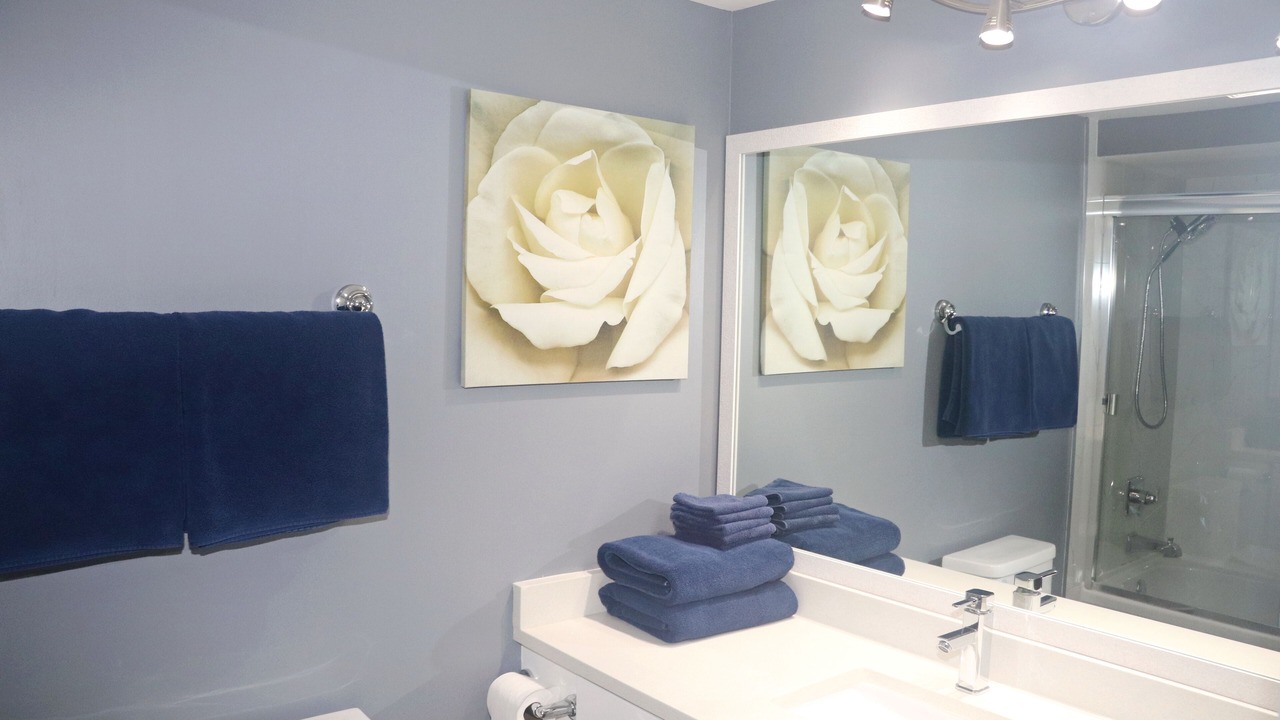 Photo of Bathroom in District of North Vancouver