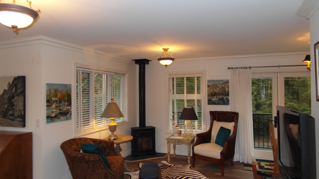 Photo of Livingroom in District of North Vancouver
