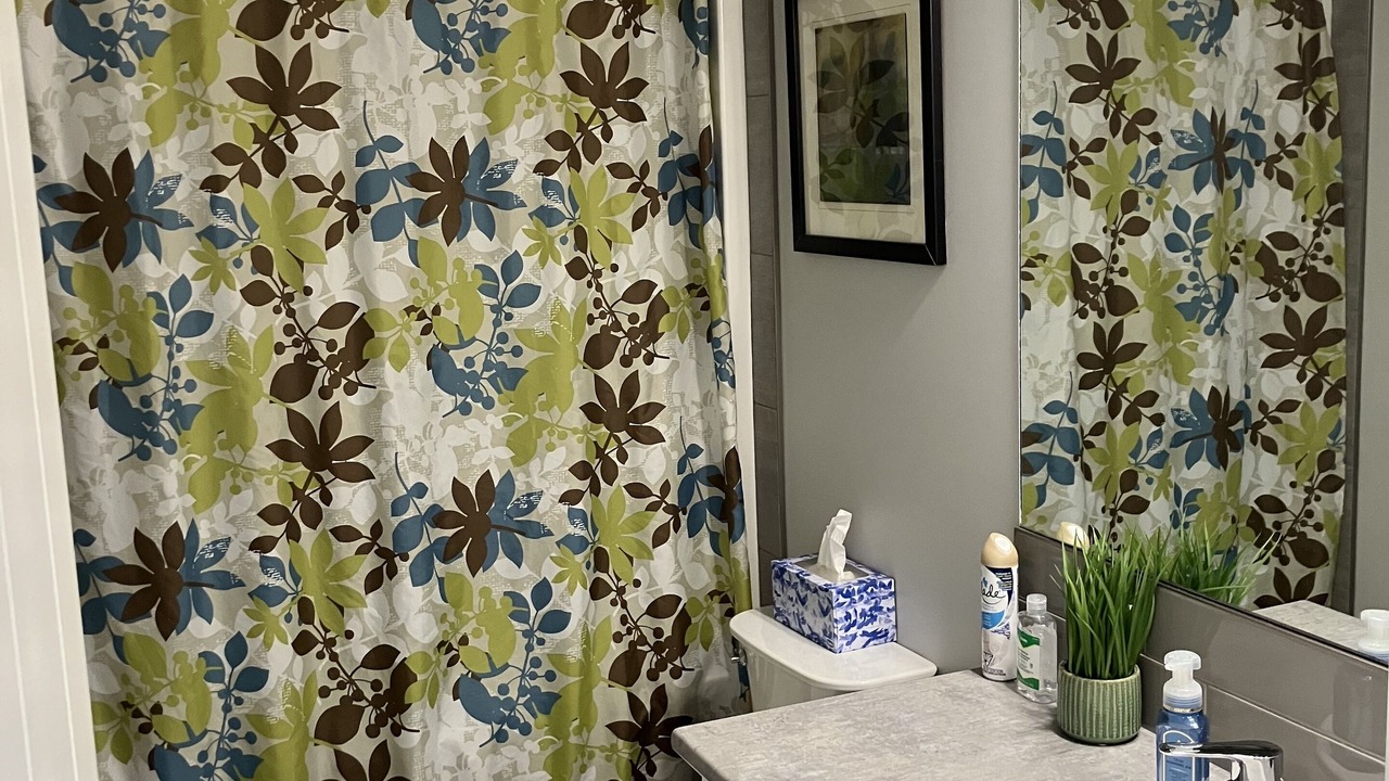 Photo of Bathroom in Okanagan-Similkameen