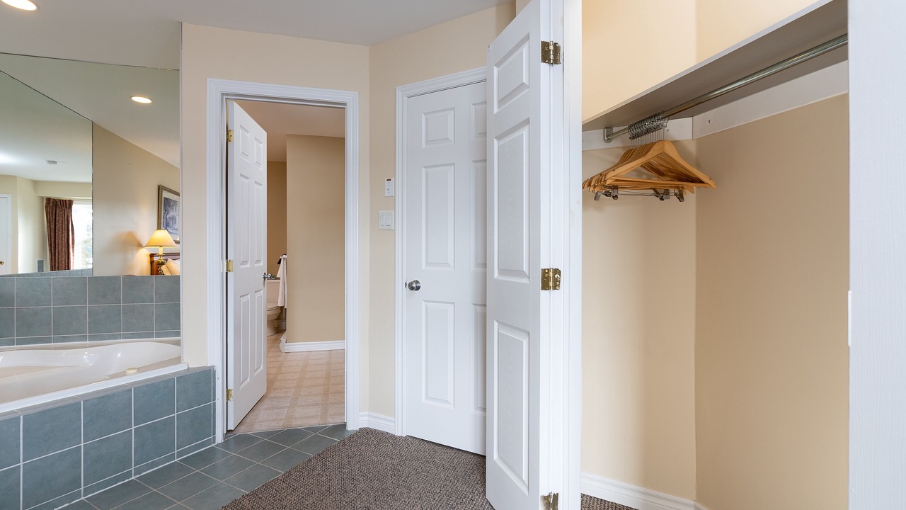 Photo of Bathroom in Haliburton