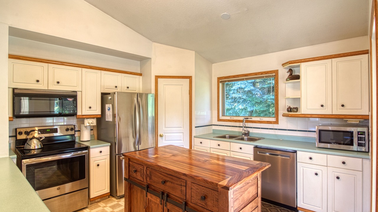 Photo of Kitchen in East Kootenay