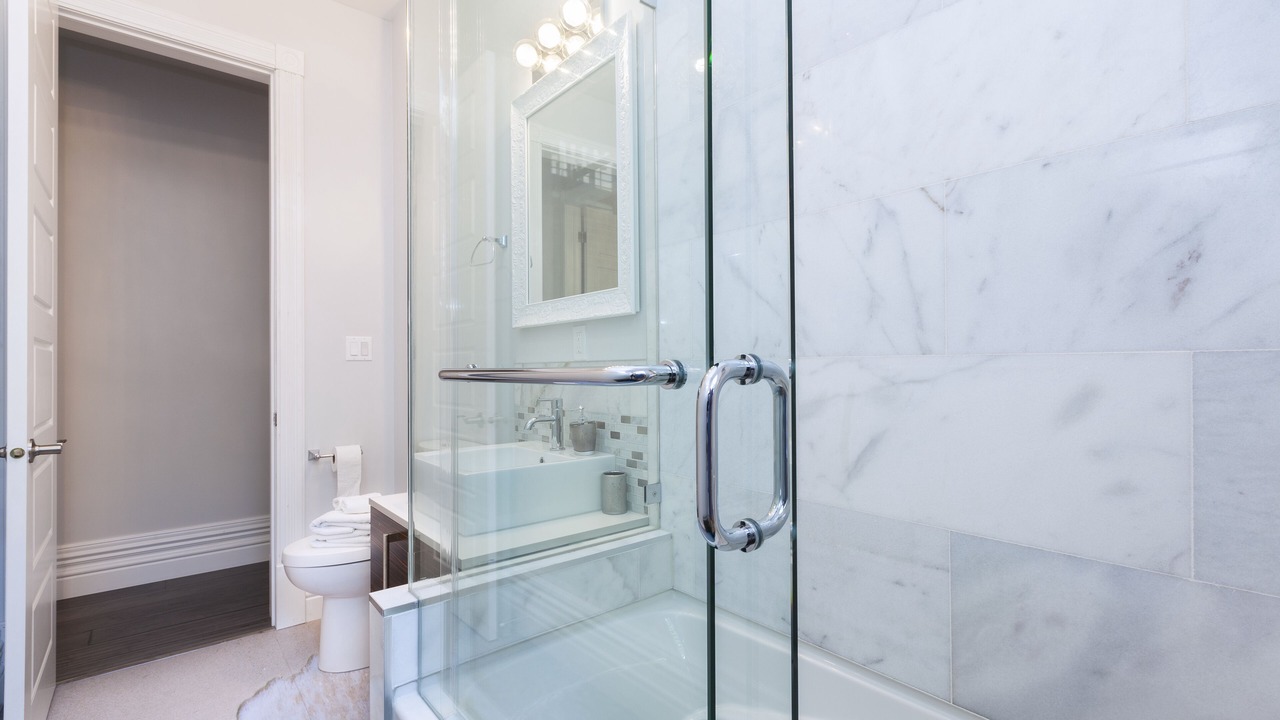 Photo of Bathroom in Parkdale