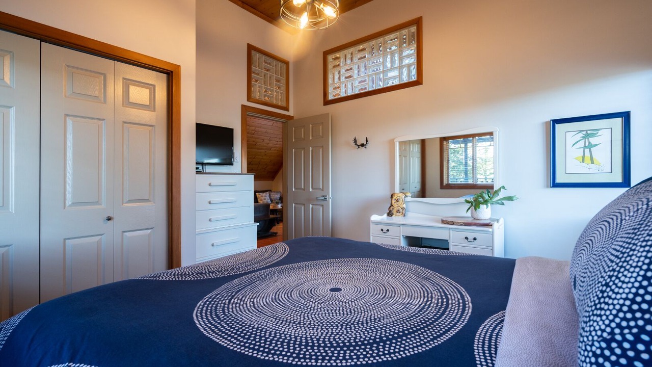 Photo of Bedroom in Metchosin
