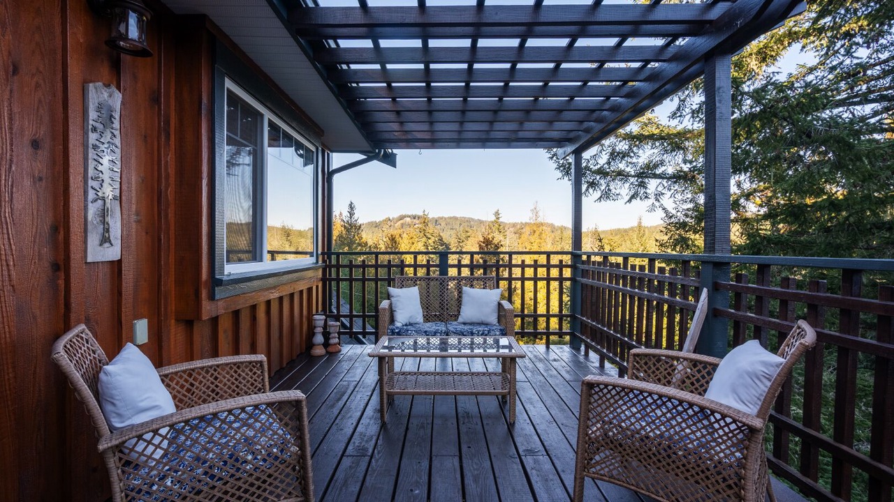 Photo of Patio Balcony in Metchosin