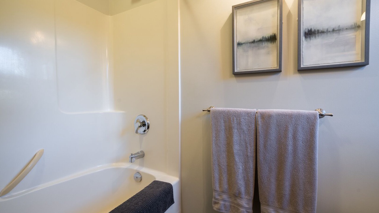 Photo of Bathroom in Metchosin
