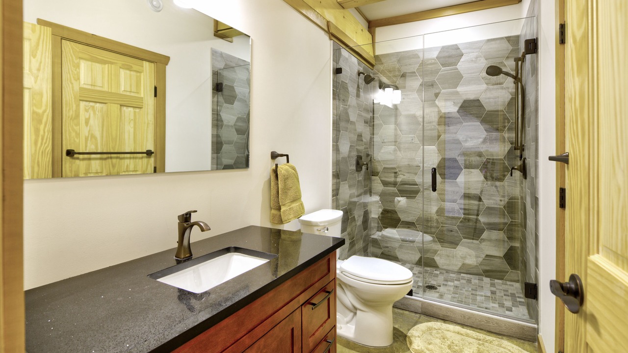 Photo of Bathroom in Golden