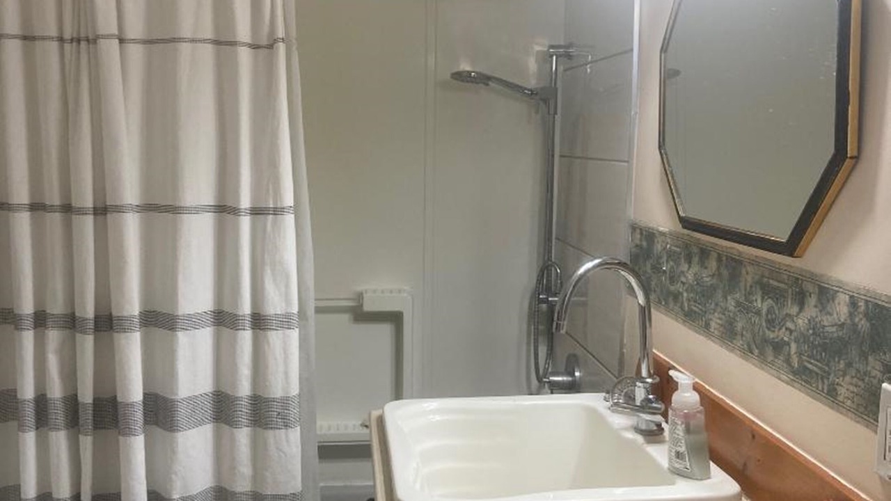 Photo of Bathroom in Lot 16