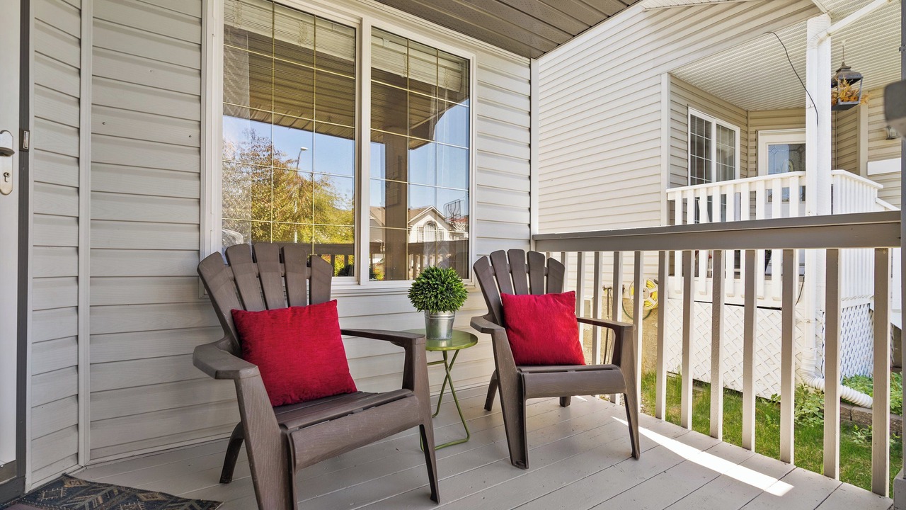 Photo of Patio Balcony in Southeast Calgary