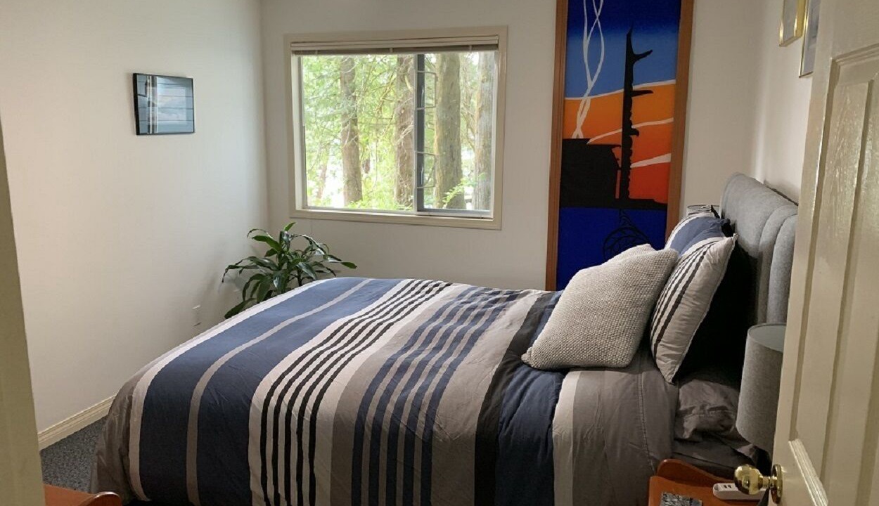 Photo of Bedroom in Port Alberni