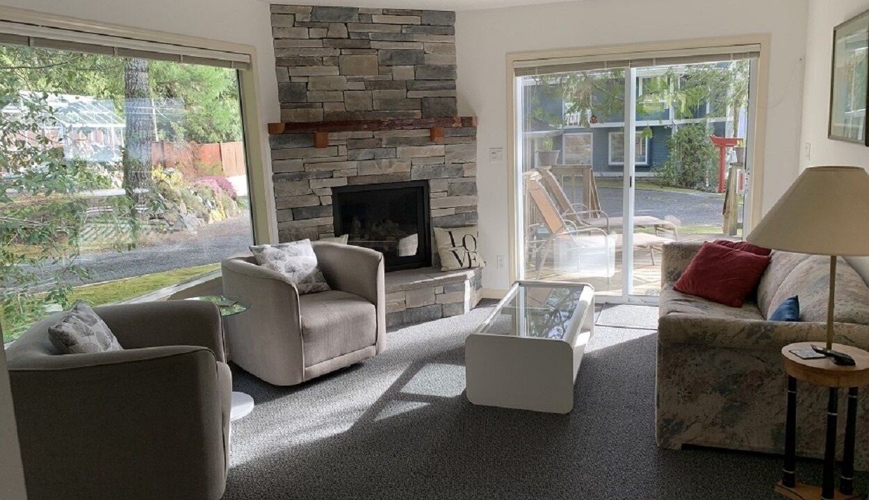 Photo of Livingroom in Port Alberni