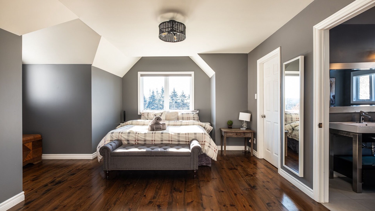 Photo of Bedroom in Mont-Tremblant