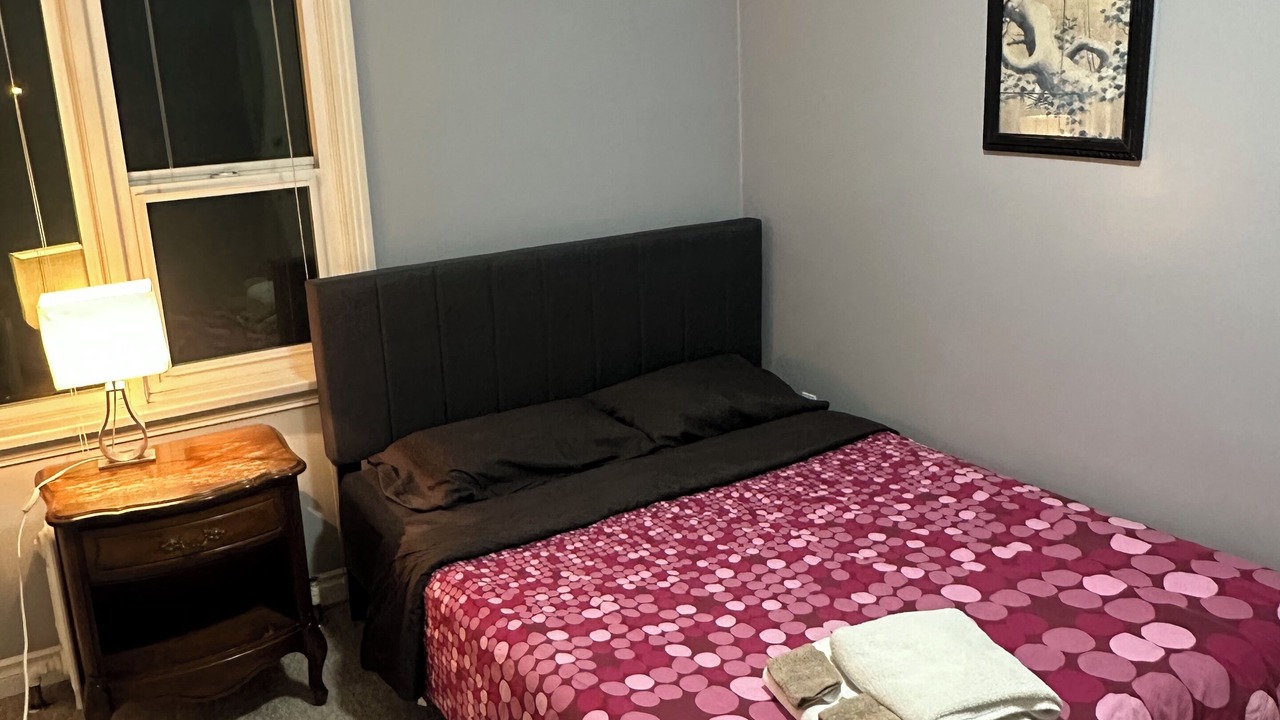 Photo of Bedroom in Saanich East