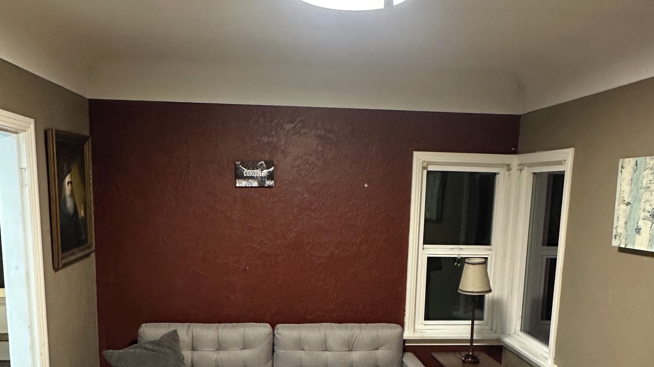 Photo of Livingroom in Saanich East