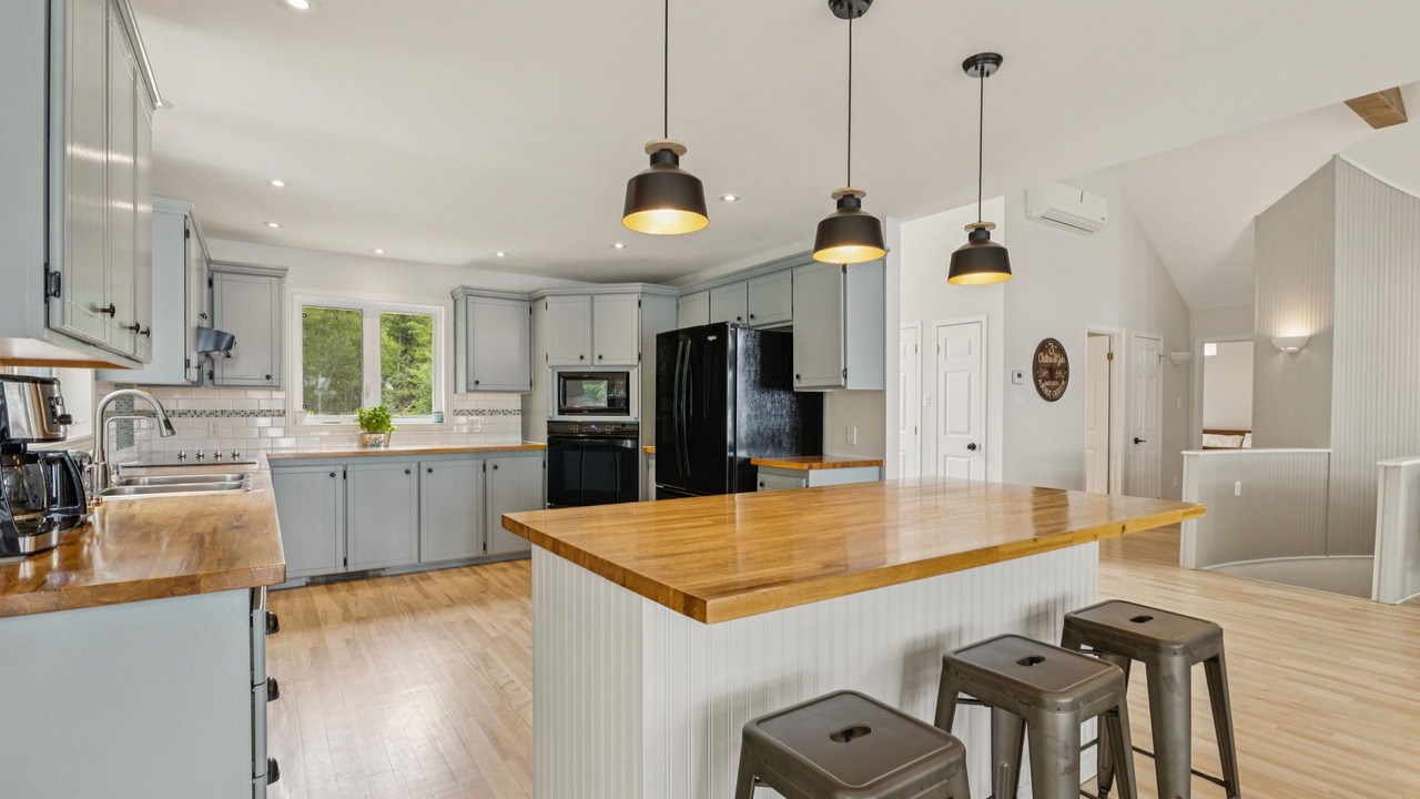Photo of Kitchen in Cheneville