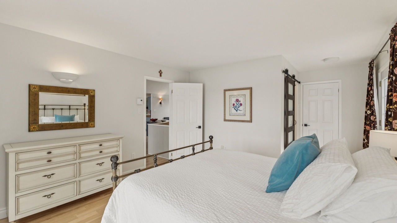 Photo of Bedroom in Cheneville