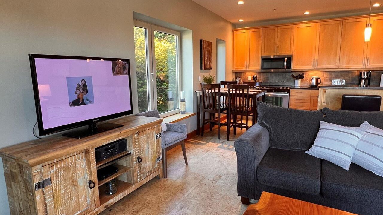 Photo of Livingroom in Ucluelet
