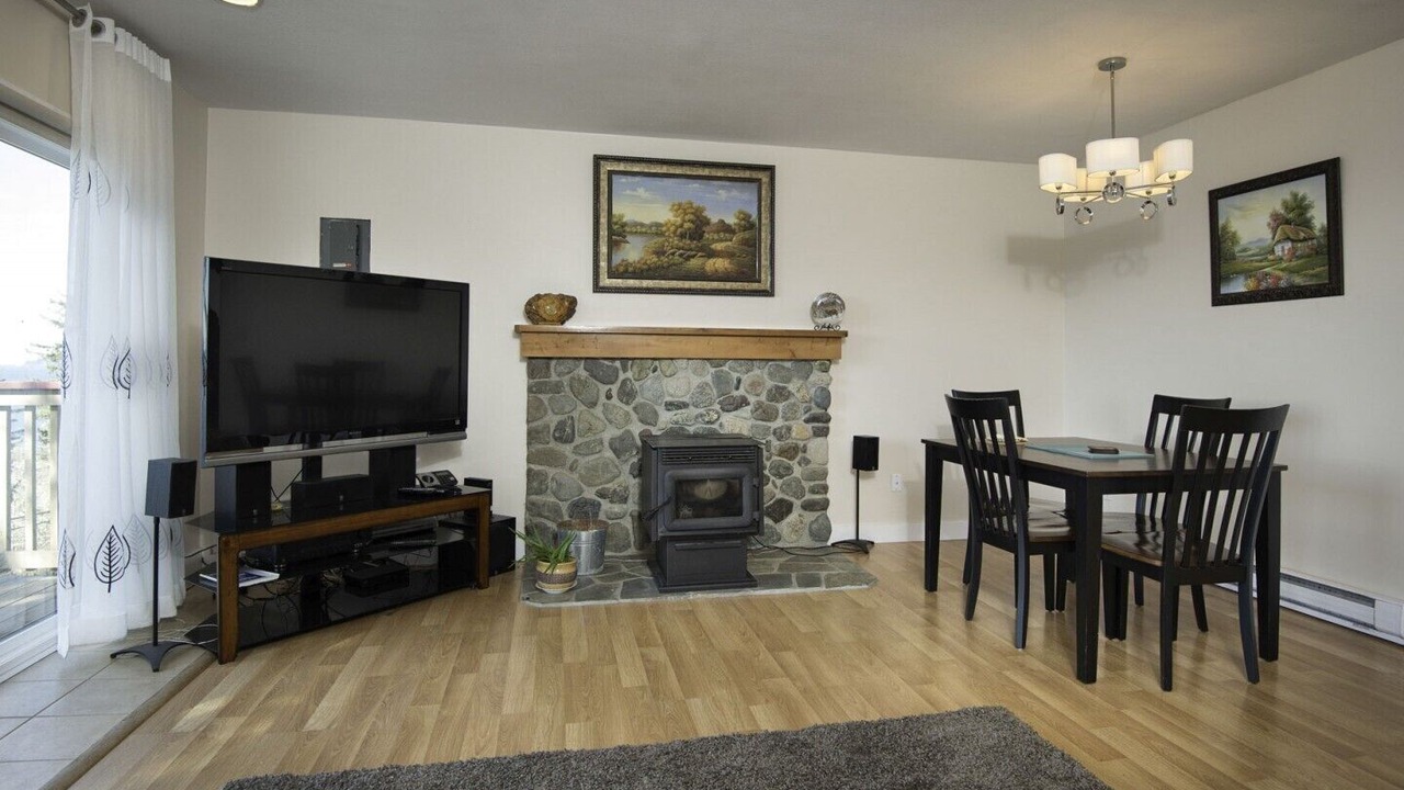 Photo of Livingroom in Otter Point