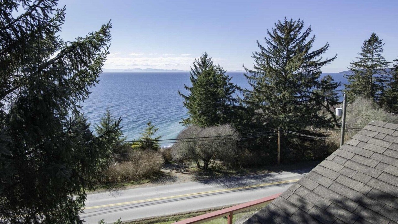 Photo of Others in Otter Point