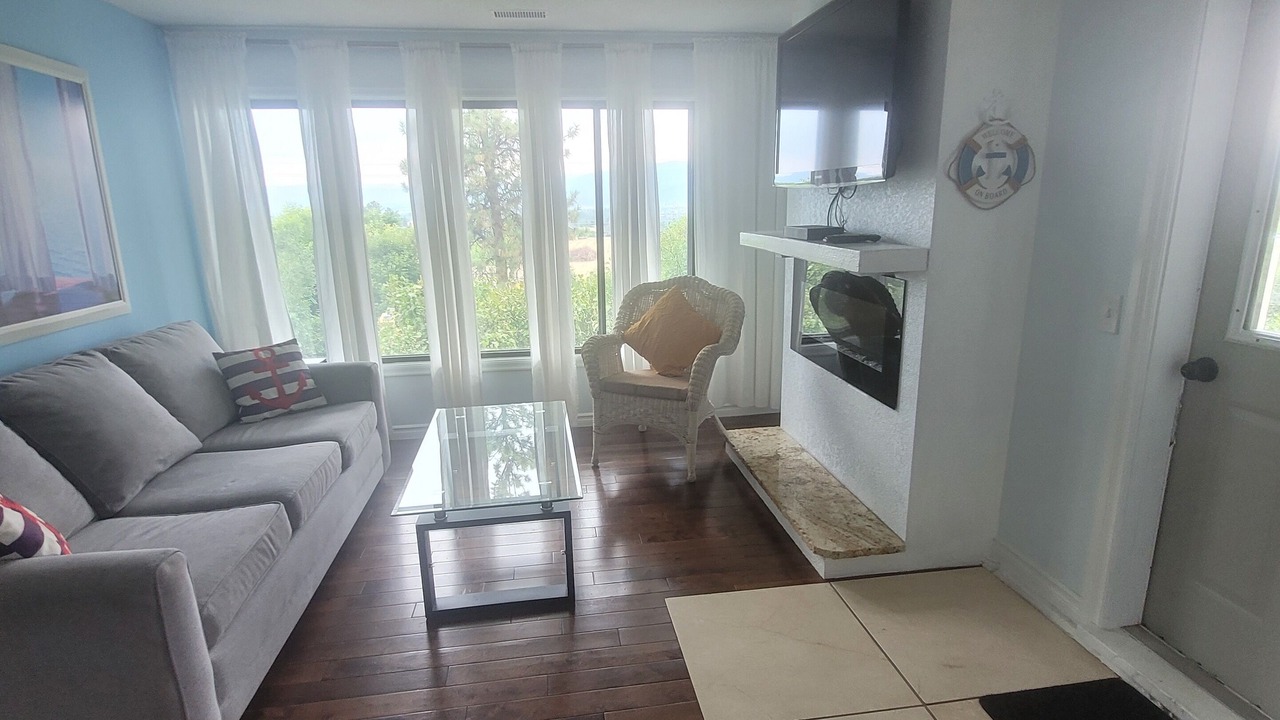Photo of Livingroom in Black Mountain