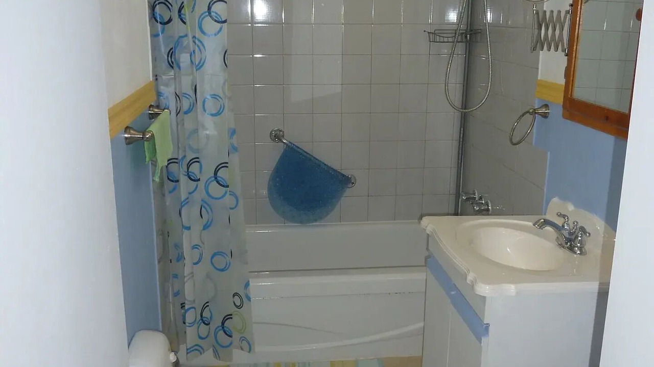Photo of Bathroom in Cote-Saint-Paul