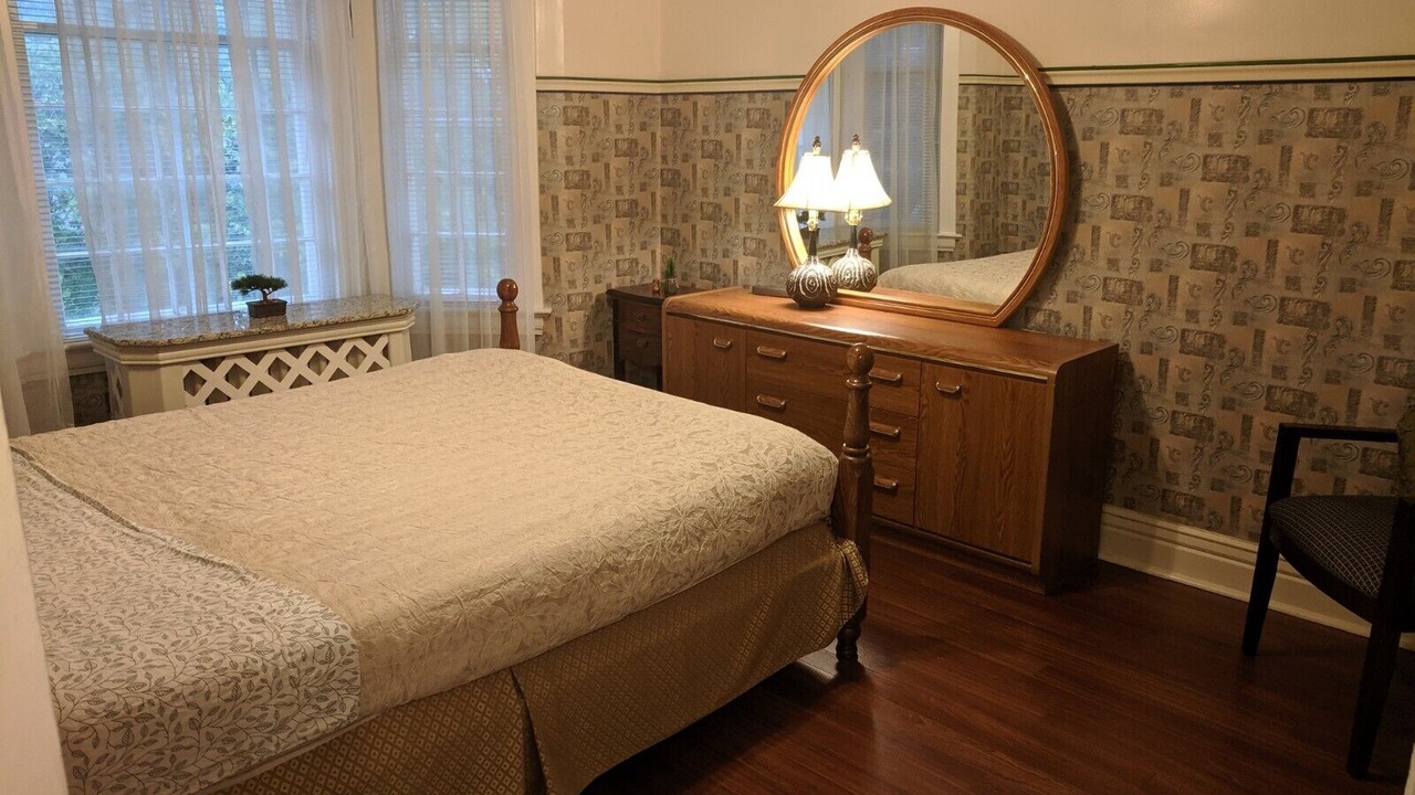 Photo of Bedroom in East Kildonan