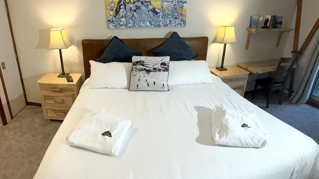 Photo of Bedroom in Upper Village