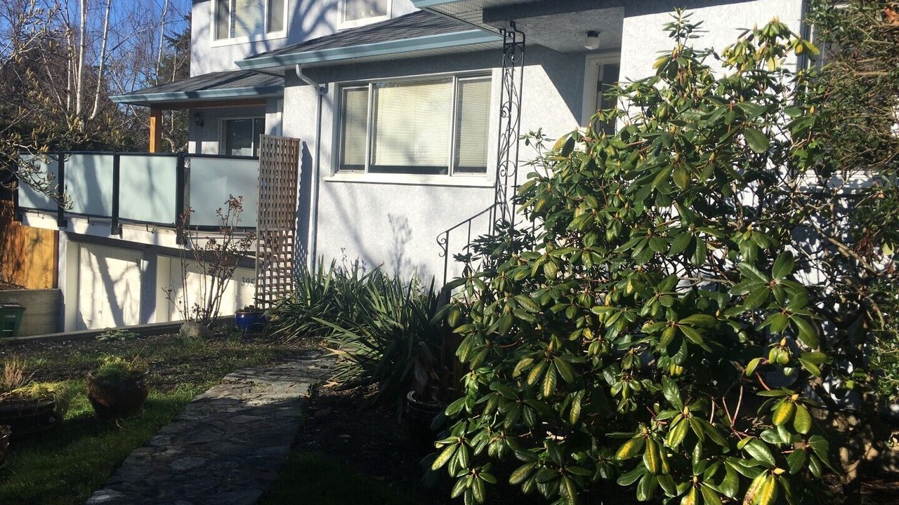 Photo of Outdoor in Saanich East