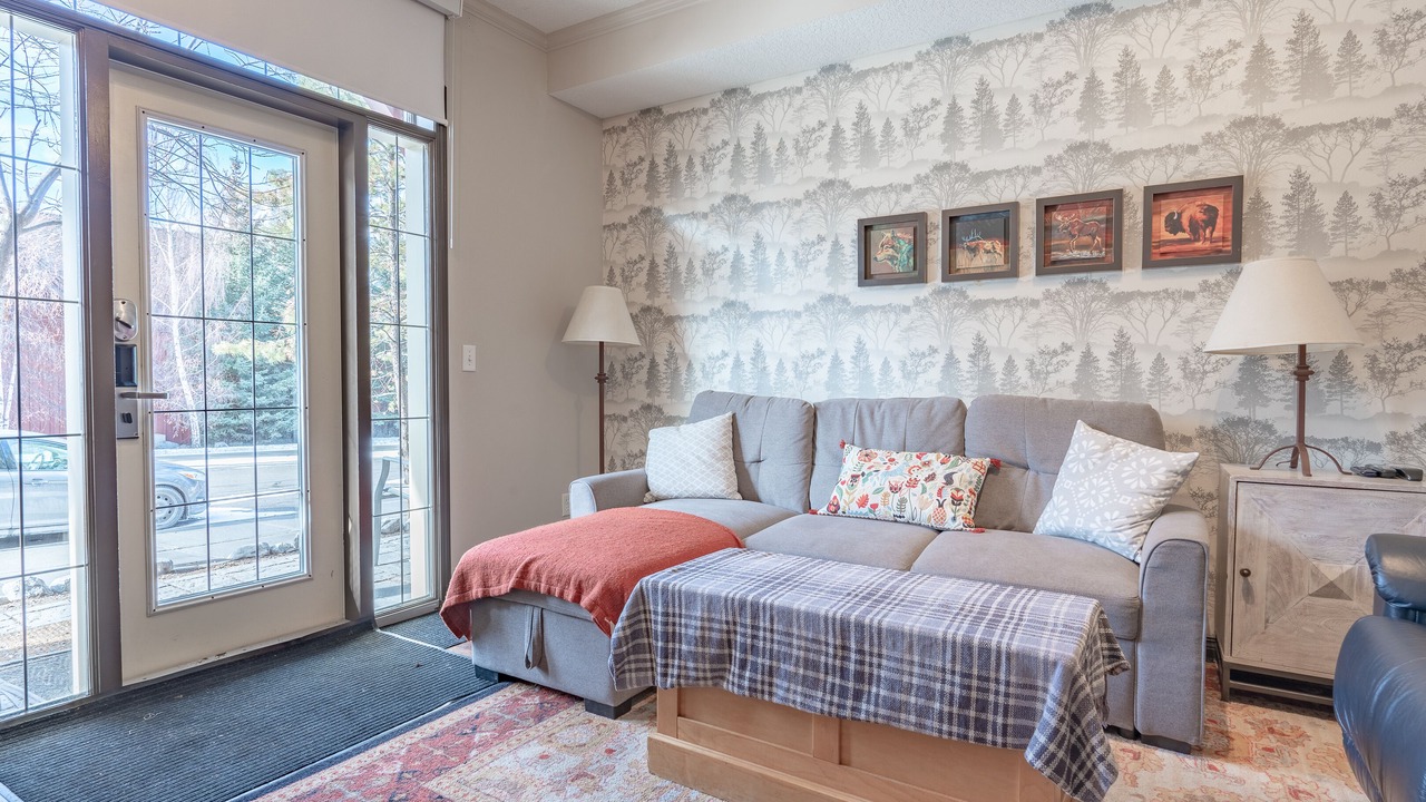 Photo of Livingroom in Canmore