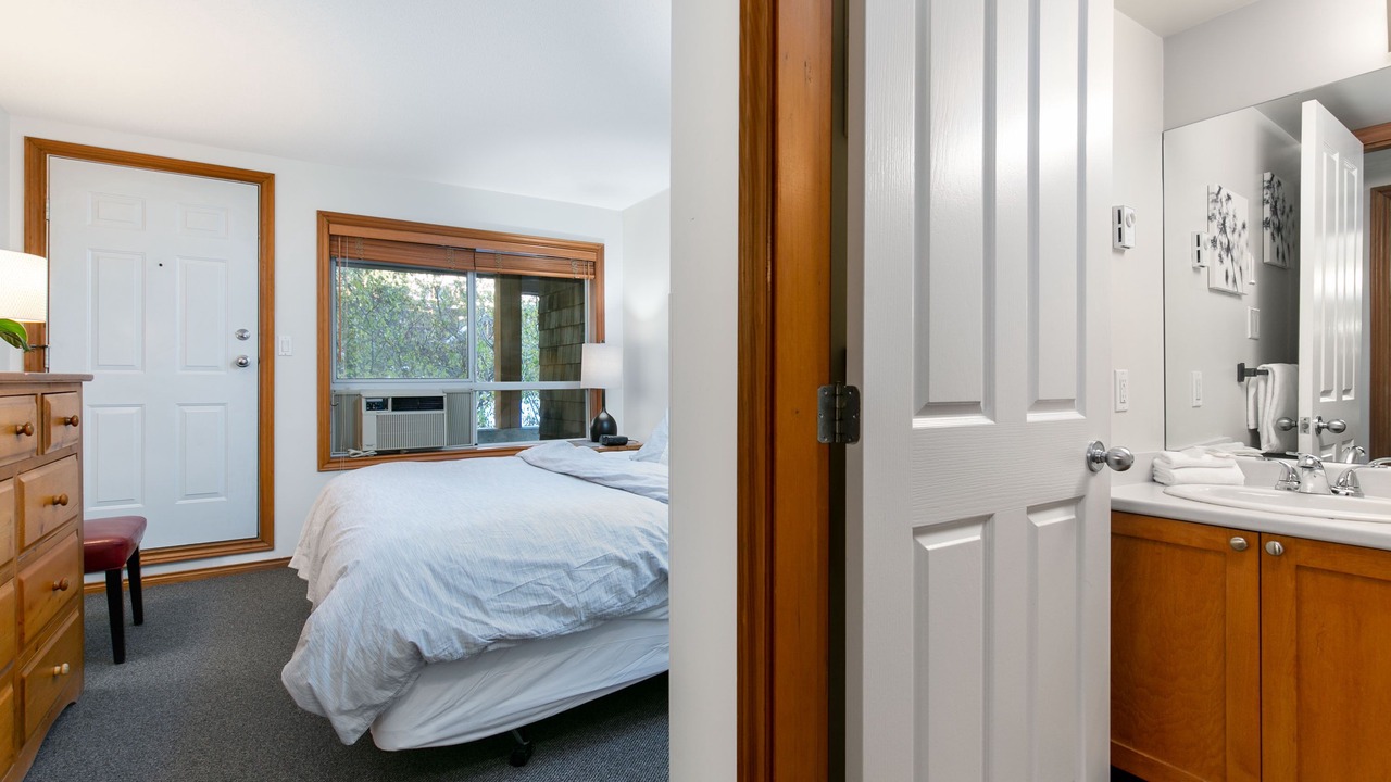 Photo of Bathroom in Village North