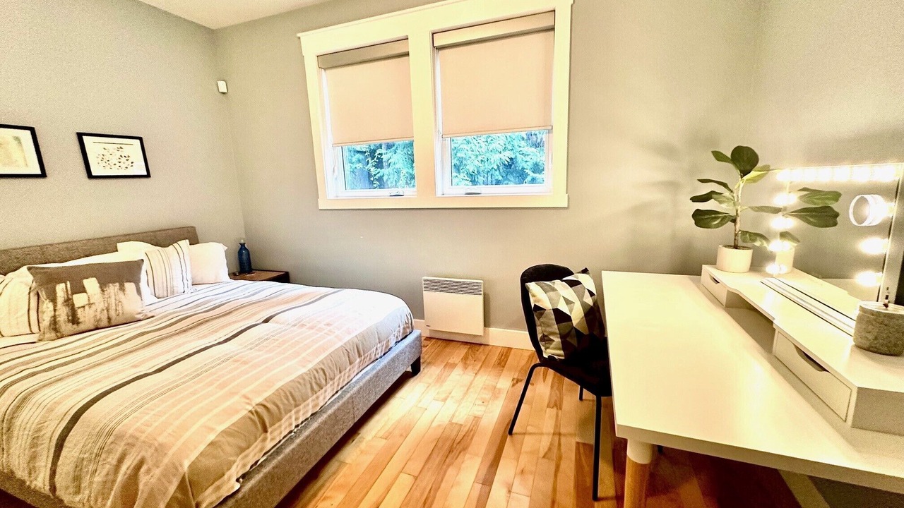Photo of Bedroom in Swansea Point
