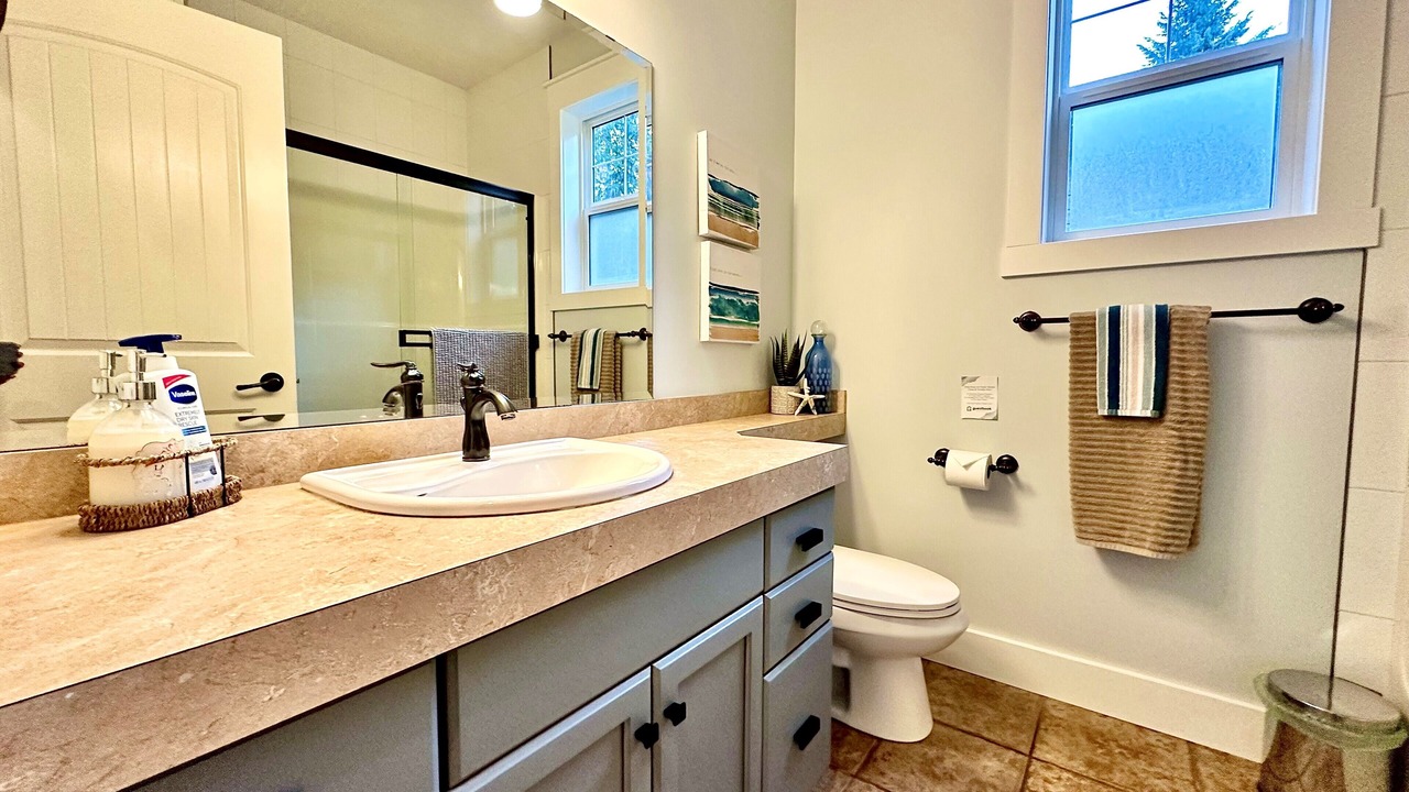 Photo of Bathroom in Swansea Point