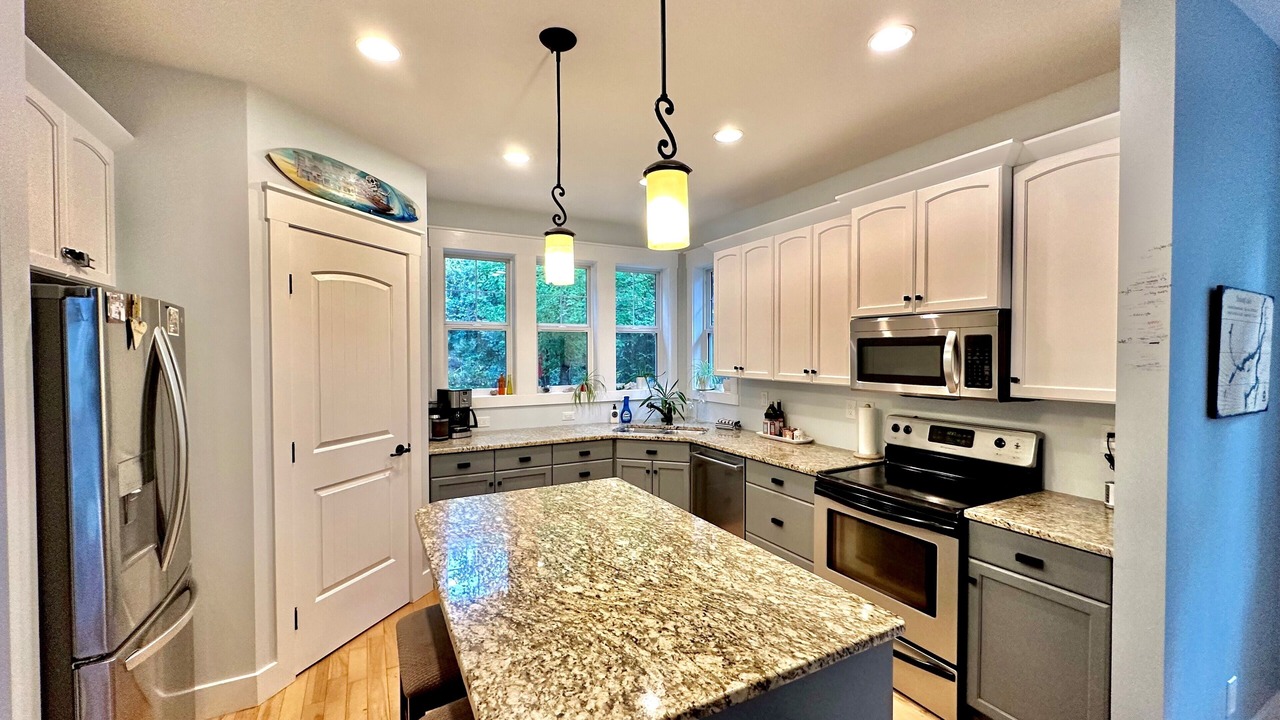 Photo of Kitchen in Swansea Point