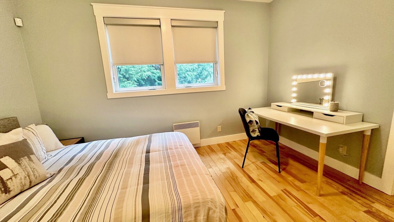 Photo of Bedroom in Swansea Point
