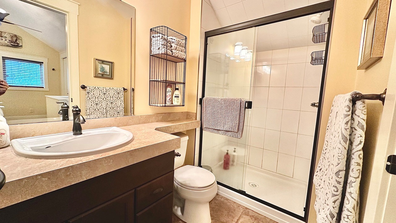 Photo of Bathroom in Swansea Point