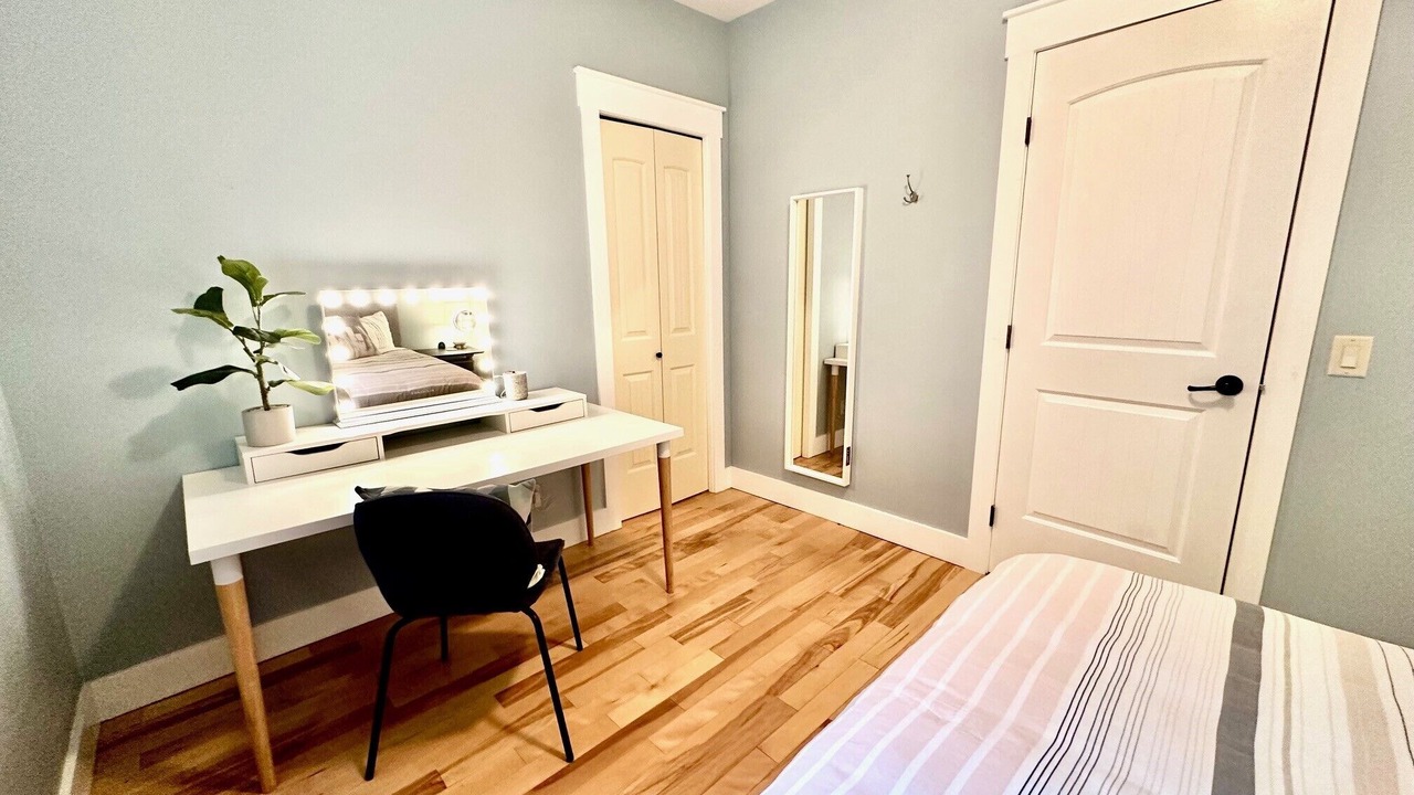 Photo of Bedroom in Swansea Point