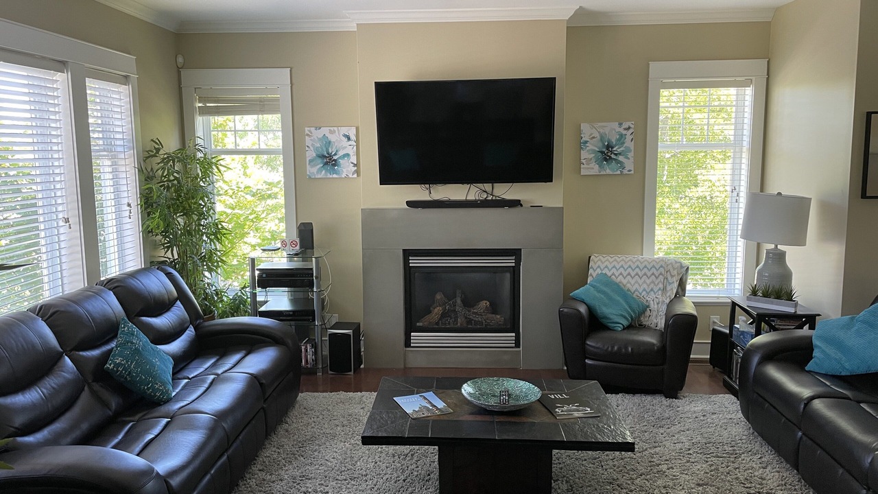 Photo of Livingroom in Bear Mountain Resort