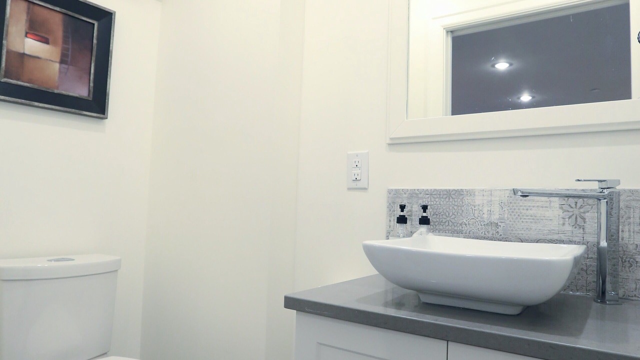 Photo of Bedroom in Arbutus Ridge